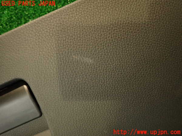 2UPJ-9239177516]BMW 323i(VB23)(E90)グローブボックス1 中古_2