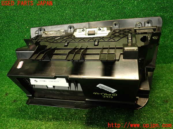 2UPJ-9239177516]BMW 323i(VB23)(E90)グローブボックス1 中古_5