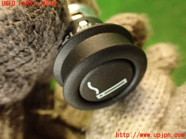 2UPJ-9239177815]BMW 323i(VB23)(E90)シガライター 中古_2