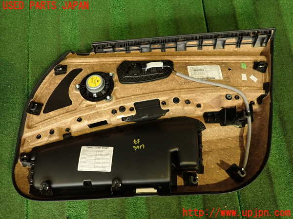 2UPJ-9239171264]BMW 323i(VB23)(E90)左前ドア内張り 中古_5