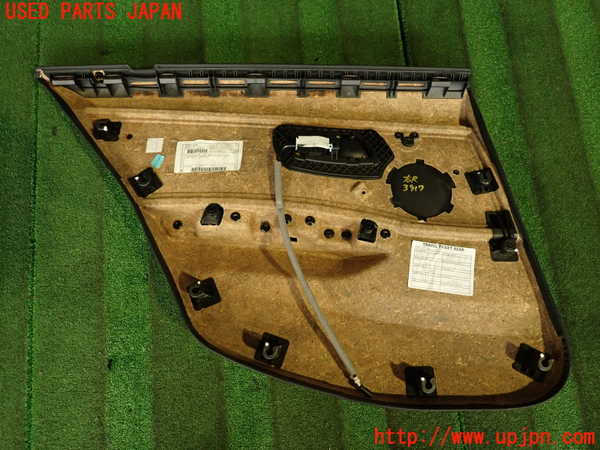 2UPJ-9239171294]BMW 323i(VB23)(E90)右後ドア内張り 中古_4