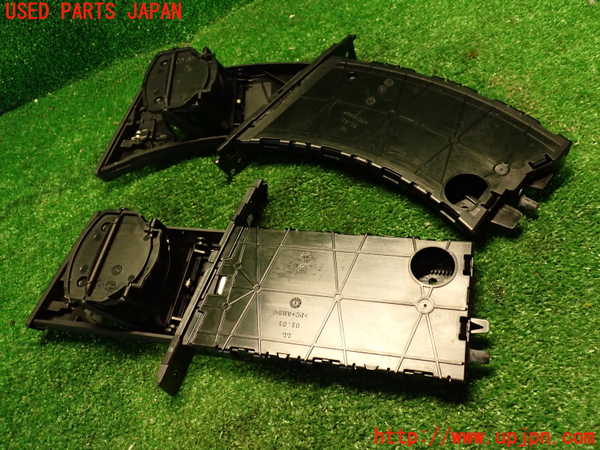 2UPJ-9239177810]BMW 323i(VB23)(E90)ドリンクホルダー 中古_4