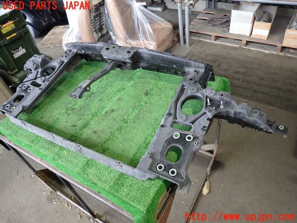 2UPJ-9239181041]ポルシェ・カイエン(9PAM5501)コアサポート 中古_2