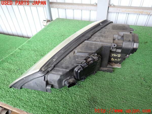 2UPJ-9239181130]ポルシェ・カイエン(9PAM5501)右ヘッドライト HID 中古_3