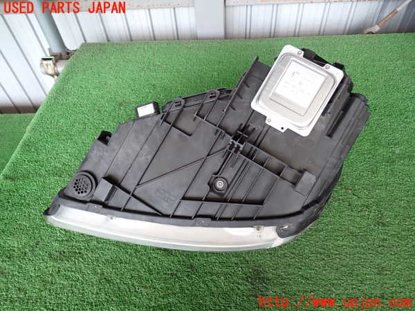 2UPJ-9239181130]ポルシェ・カイエン(9PAM5501)右ヘッドライト HID 中古_4