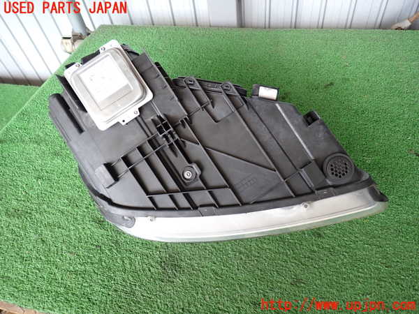 2UPJ-9239181132]ポルシェ・カイエン(9PAM5501)左ヘッドライト HID 中古_4