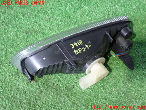 2UPJ-9239181152]ポルシェ・カイエン(9PAM5501)左コーナーランプ 中古_2