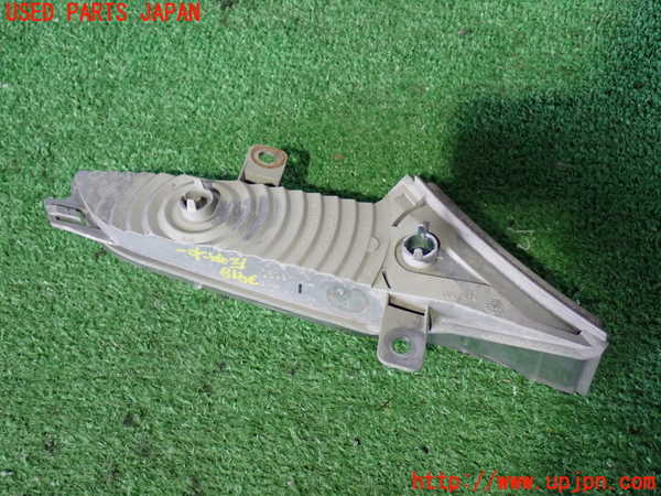 2UPJ-9239181162]ポルシェ・カイエン(9PAM5501)左ウィンカーレンズ 中古_2