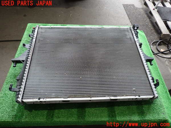 2UPJ-9239182321]ポルシェ・カイエン(9PAM5501)ラジエーター1 中古_3