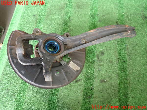 2UPJ-9239184290]ポルシェ・カイエン(9PAM5501)右フロントナックルハブ 中古_2