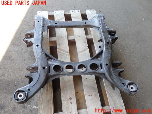 2UPJ-9239185285]ポルシェ・カイエン(9PAM5501)フロントメンバー 中古_2