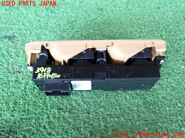 2UPJ-9239186240]ポルシェ・カイエン(9PAM5501)右前パワーウィンドウスイッチ 中古_2