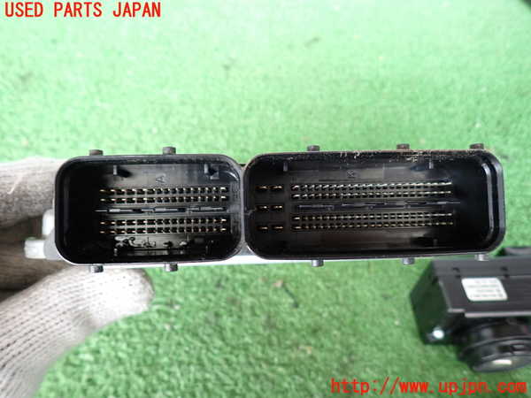 2UPJ-9239186110]ポルシェ・カイエン(9PAM5501)エンジンコンピューター 中古_2