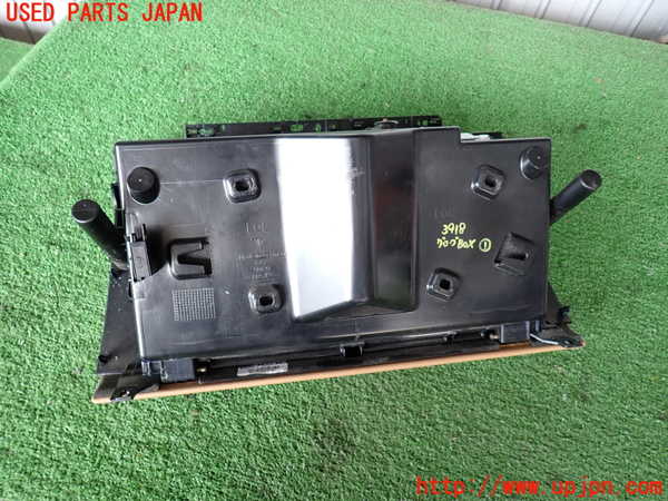2UPJ-9239187516]ポルシェ・カイエン(9PAM5501)グローブボックス1 中古_4