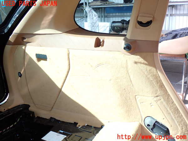 2UPJ-9239187680]ポルシェ・カイエン(9PAM5501)左リアピラートリム 中古_4