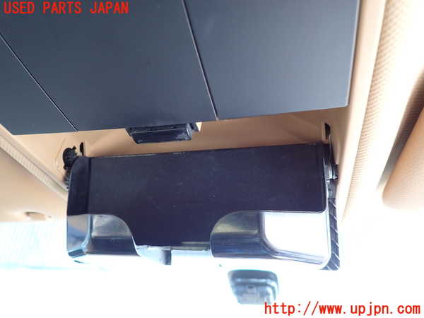 2UPJ-9239186411]ポルシェ・カイエン(9PAM5501)ルームランプ1 (真中 1列目) 中古_2