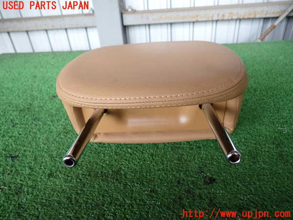 2UPJ-9239187040]ポルシェ・カイエン(9PAM5501)運転席ヘッドレスト 中古_2