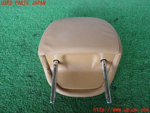 2UPJ-9239187040]ポルシェ・カイエン(9PAM5501)運転席ヘッドレスト 中古_3