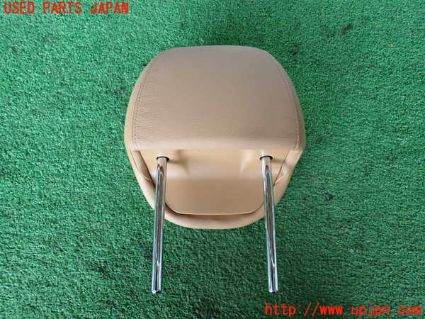 2UPJ-9239187070]ポルシェ・カイエン(9PAM5501)助手席ヘッドレスト 中古_3