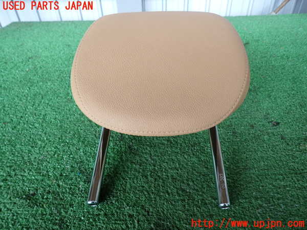 2UPJ-9239187150]ポルシェ・カイエン(9PAM5501)右2列目ヘッドレスト 中古_2