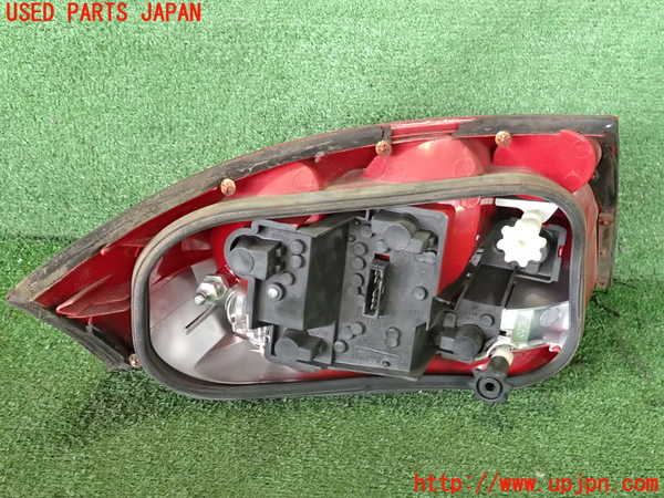 2UPJ-9239191530]アウディ・TT クーペ(8NAUQ)右テールランプ 中古_3