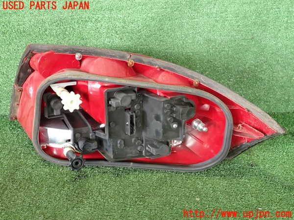 2UPJ-9239191536]アウディ・TT クーペ(8NAUQ)左テールランプ 中古_3