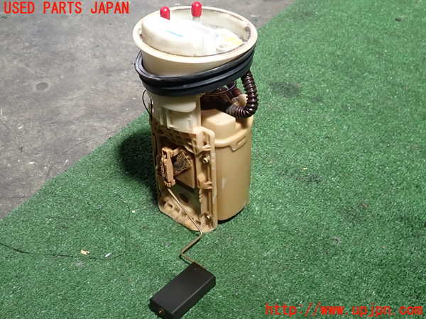 2UPJ-9239192510]アウディ・TT クーペ(8NAUQ)燃料ポンプ 中古_3
