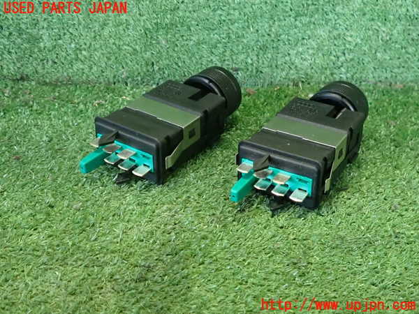 2UPJ-9239196307]アウディ・TT クーペ(8NAUQ)スイッチ2 中古_2