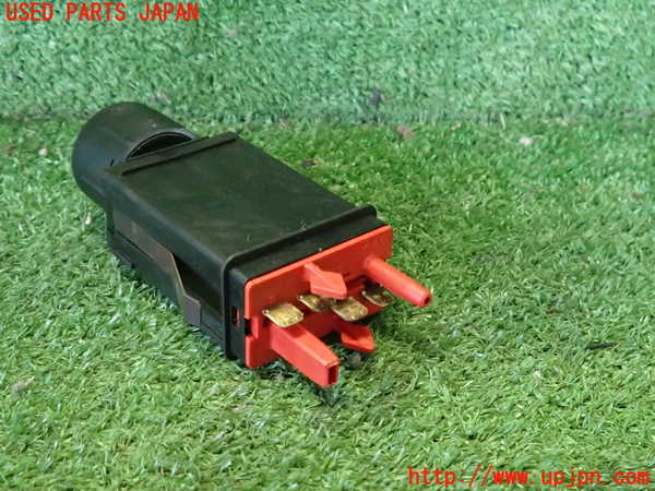 2UPJ-9239196309]アウディ・TT クーペ(8NAUQ)スイッチ4 中古_2