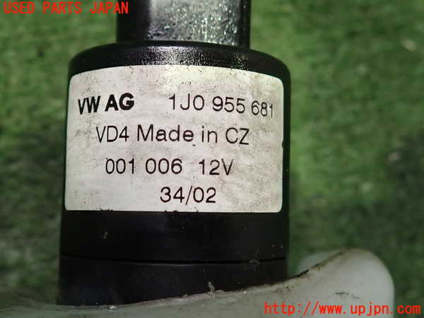 2UPJ-9239196791]アウディ・TT クーペ(8NAUQ)ウォッシャータンク1 中古_4