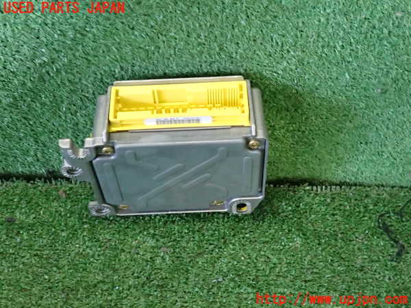 2UPJ-9239196145]アウディ・TT クーペ(8NAUQ)エアバッグコンピューター 中古_2