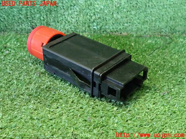 2UPJ-9239196290]アウディ・TT クーペ(8NAUQ)ハザードスイッチ 中古_2