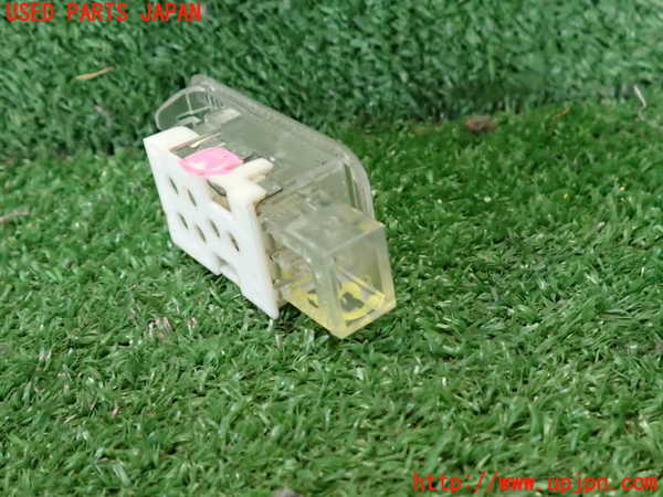 2UPJ-9239196412]アウディ・TT クーペ(8NAUQ)ルームランプ2 (ラゲッジ左) 中古_3