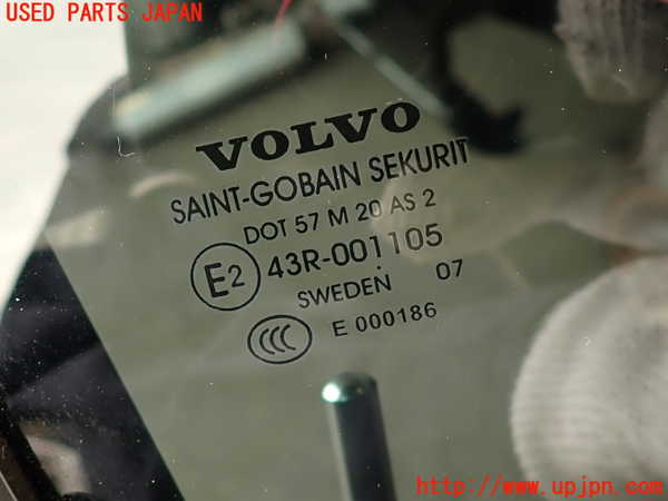 2UPJ-9239201290]ボルボ・V70(SB5244W)右後ドア 中古 SAINT-GOBAIN SEKURIT M20 43R-001105_4