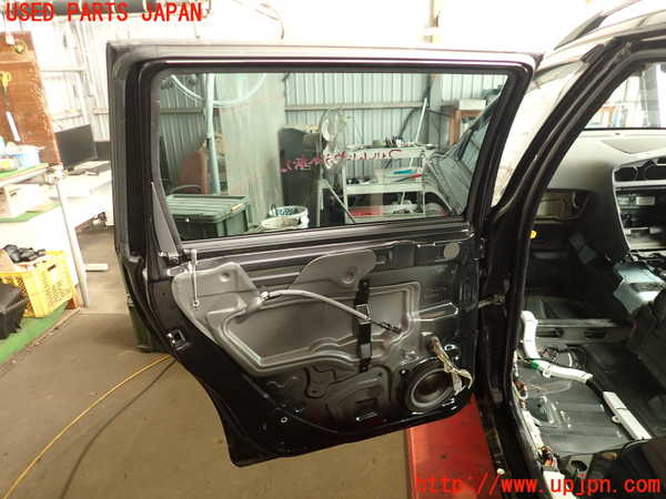 2UPJ-9239201320]ボルボ・V70(SB5244W)左後ドア 中古 SAINT-GOBAIN SEKURIT M20 43R-001105_5