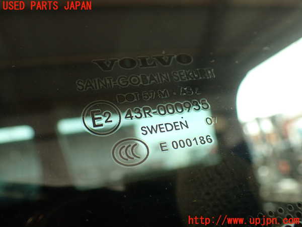 2UPJ-9239201382]ボルボ・V70(SB5244W)左クォーターガラス 中古 SAINT-GOBAIN SEKURIT M6 43R-000935_2