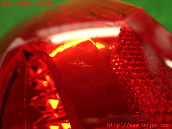 2UPJ-9239201550]ボルボ・V70(SB5244W)右リアフィニッシャー 中古_3