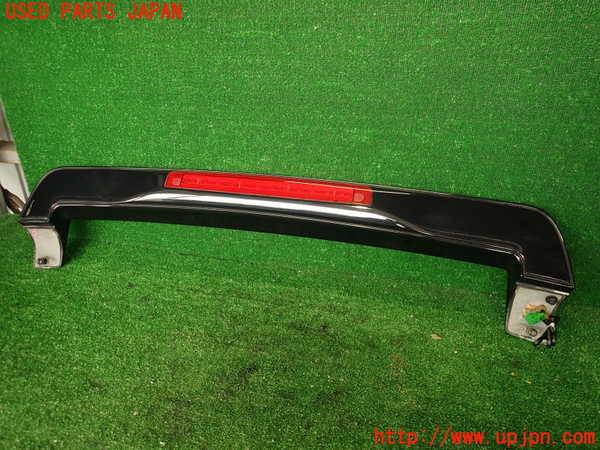 2UPJ-9239201520]ボルボ・V70(SB5244W)リアスポイラー 中古_3