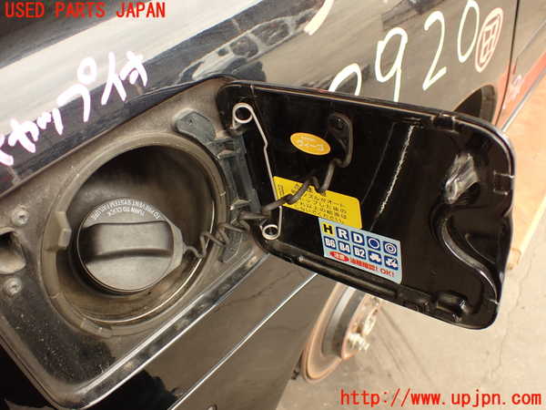 2UPJ-9239201690]ボルボ・V70(SB5244W)フューエルリッド 中古_4