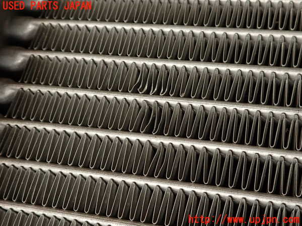 2UPJ-9239202321]ボルボ・V70(SB5244W)ラジエーター1 中古_4