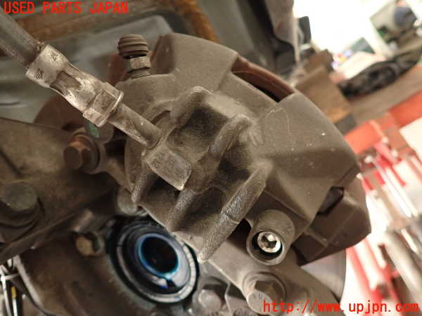 2UPJ-9239204085]ボルボ・V70(SB5244W)左フロントキャリパー 中古_2