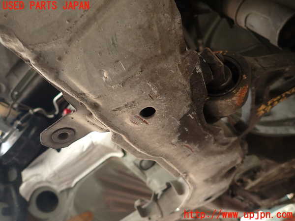 2UPJ-9239205285]ボルボ・V70(SB5244W)フロントメンバー 中古_3