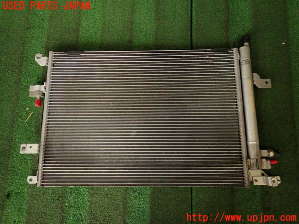 2UPJ-9239206031]ボルボ・V70(SB5244W)エアコンコンデンサー1 中古_3