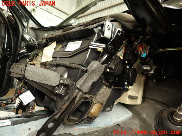 2UPJ-9239206081]ボルボ・V70(SB5244W)エバポレーター1 中古_3