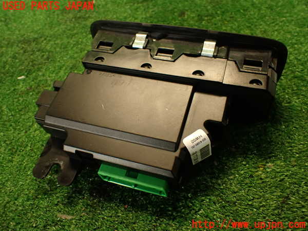 2UPJ-9239206240]ボルボ・V70(SB5244W)右前パワーウィンドウスイッチ 中古_4