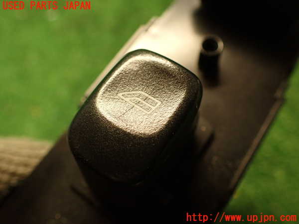 2UPJ-9239206245]ボルボ・V70(SB5244W)左前パワーウィンドウスイッチ 中古_2
