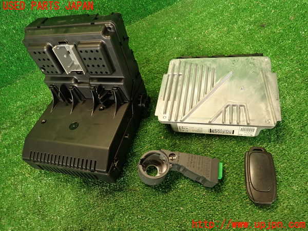 2UPJ-9239206110]ボルボ・V70(SB5244W)エンジンコンピューター 中古_2