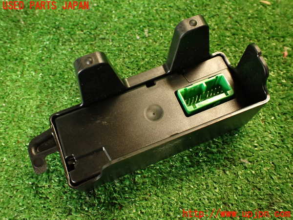 2UPJ-9239206146]ボルボ・V70(SB5244W)コンピューター1 中古 30782604AA_2