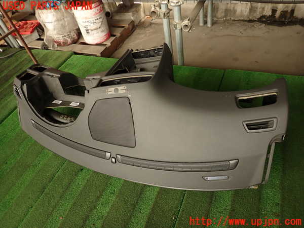 2UPJ-9239207505]ボルボ・V70(SB5244W)ダッシュボード 中古_2