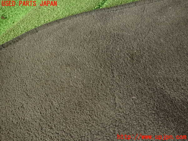 2UPJ-9239207800]ボルボ・V70(SB5244W)フロアマット 中古_4